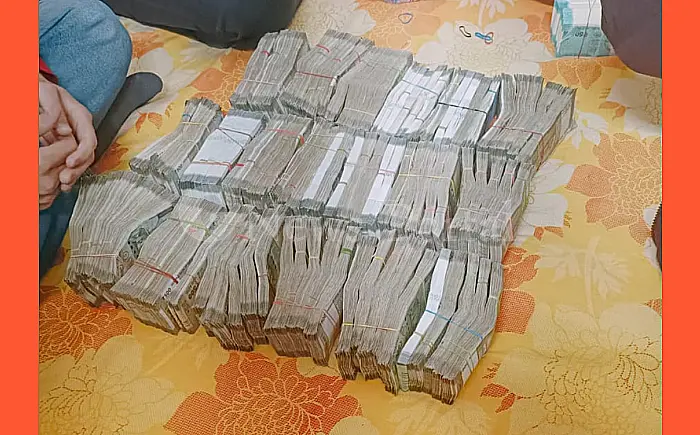 भ्रष्टाचार के खिलाफ एसीबी का बड़ा एक्शन, PWD के Xen के ठिकानों पर छापेमारी