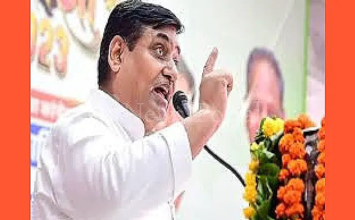 नए साल में फिर आंदोलन की राह पर कांग्रेस