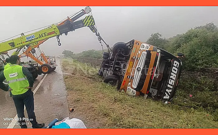 कोटा में भीषण सड़क हादसा: चित्तौड़ हाईवे पर बस पलटी, एक दर्जन से अधिक यात्री घायल