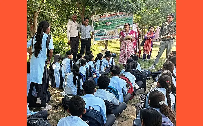 “रणथम्भौर बाघ रक्षक कार्यक्रम” से बढ़ी भागीदारी: विद्यार्थियों और ग्रामीणों को दिया गया सहअस्तित्व का संदेश