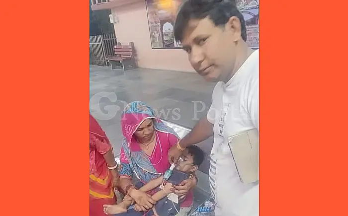 ट्रेन में मासूम को सांस लेने में हुई तकलीफ: सवाई माधोपुर स्टेशन पर डॉक्टरों ने नेबुलाइजर देकर बचाई जान