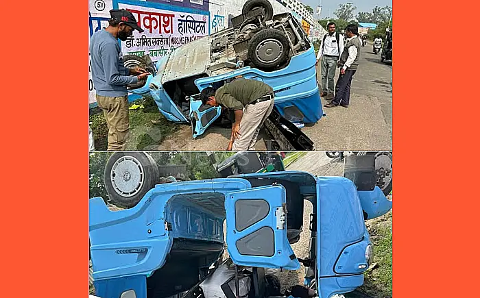 🚧 कोटा में बड़ा हादसा टला: रेलवे का लोहा ले जाता ऑटो पलटा, चार ट्रैकमैन चोटिल 🚧