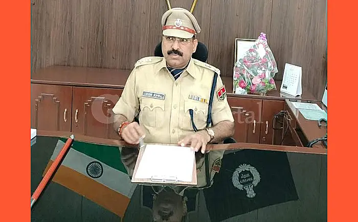 करौली पुलिस में बड़ा फेरबदल: SP लोकेश सोनवाल ने 14 थानों सहित 22 अधिकारियों का किया तबादला
