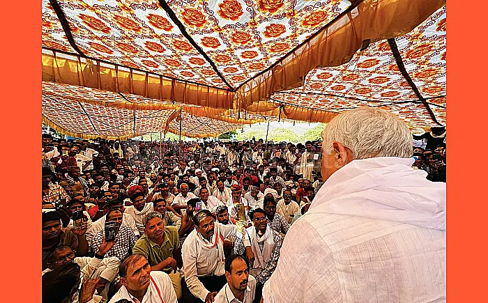 रणथंभौर दुर्ग में टाइगर अटैक: आक्रोशित ग्रामीणों का धरना समाप्त, कृषि मंत्री की मध्यस्थता से मिला मुआवजा और नौकरी का आश्वासन