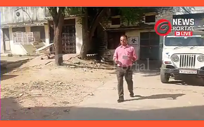 दुखद: ट्रेन से गिरकर घायल हुए युवक ने अस्पताल में तोड़ा दम, पोस्टमार्टम के बाद परिजनों को सौंपा शव