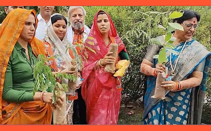 करौली में भाजपा की 'संकल्प से सिद्धि तक' कार्यशाला आयोजित, मोदी सरकार की उपलब्धियां जनता तक पहुंचाने पर जोर